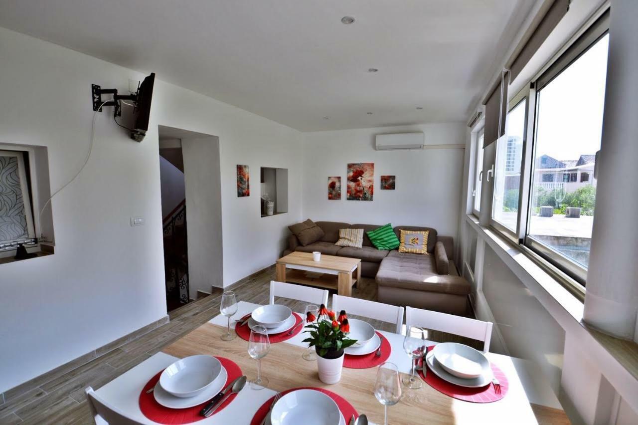 Apartman Martina Betina  Bagian luar foto