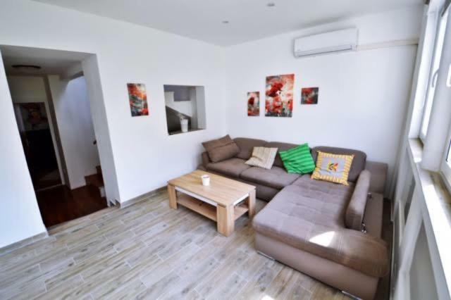 Apartman Martina Betina  Bagian luar foto