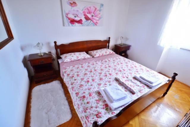 Apartman Martina Betina  Bagian luar foto