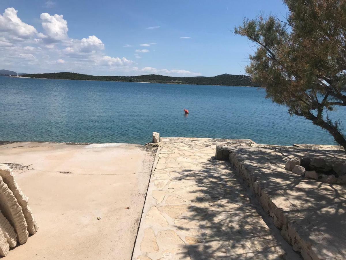 Apartman Martina Betina  Bagian luar foto